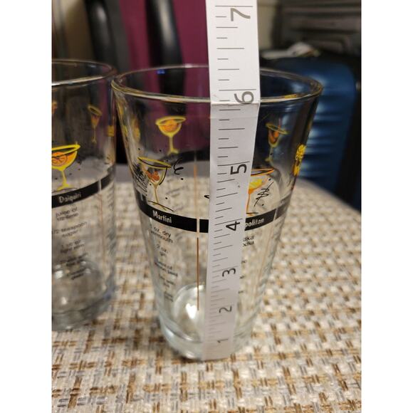 Greenbrier 50's Cocktail Shaker Glasses Set of 2 Vintage with 7 cocktail recipes - Picture 8 of 9